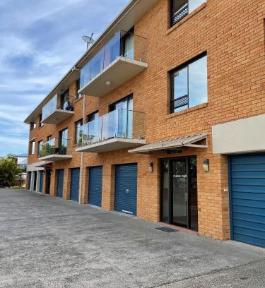 South West Rocks Apartamento | Woody Wonder Unit 2 - Bring your own linen.