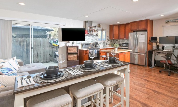 San Jose Casa | Work and Gym Hideaway