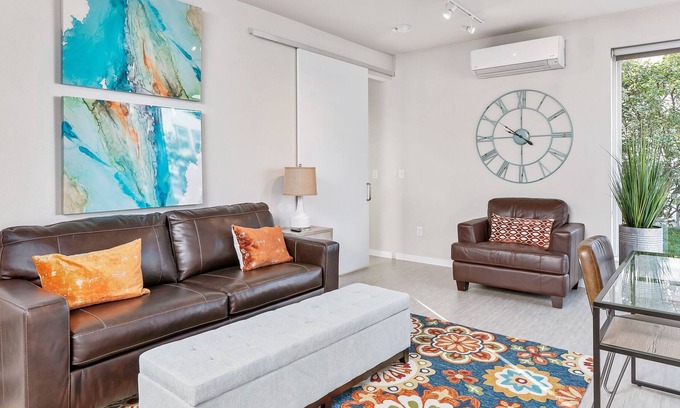 Powderhorn Apartamento | Work From Here☕️Fast WiFi☕️Desk☕️Keurig+Coffee☕️W/D