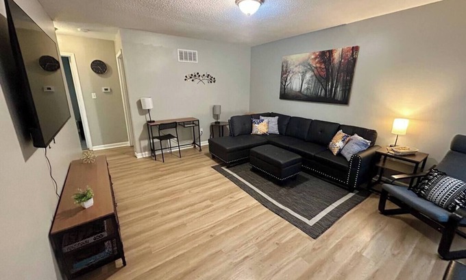 Independence Apartamento | Work Travel | 15M -> DNTWN l Long Stay l 690 Mbps