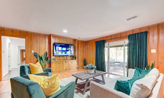 Beaumont Casa | Workers Haven - Pet Friendly- Patio- Fiber Wi-fi