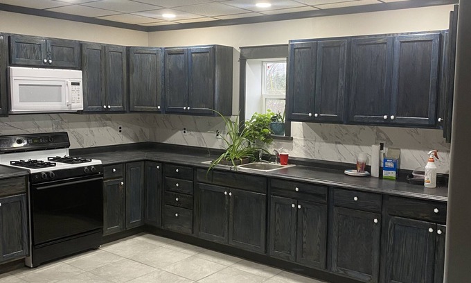 Allegany Apartamento | Working farmette at converted warehouse in the Allegany Mountains.