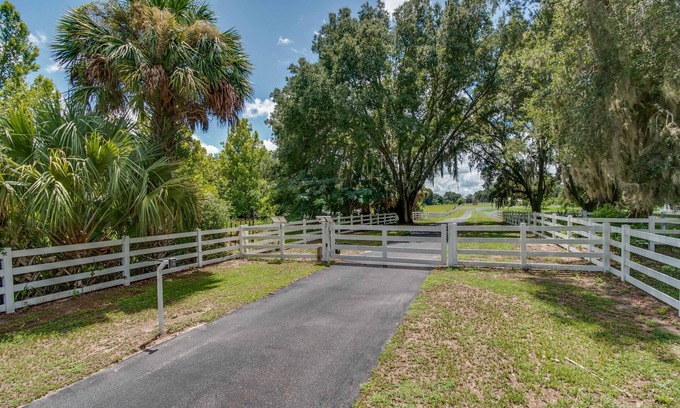 Citra Otro | WORKING HORSE FARM 20 MIN TO wec,5 MIN TO OCALA JOCKEY CLUB,20 MIN TO GAINSVILLE