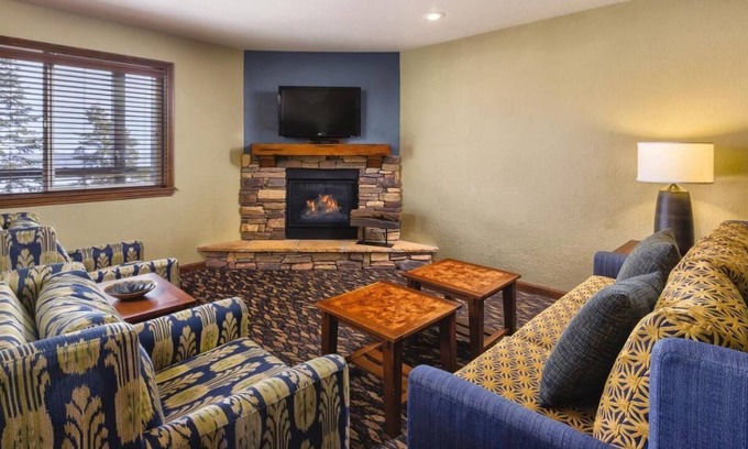 Tahoe Village Complejo | WorldMark Lake Tahoe Resort at Stateline July 22-29, 2022