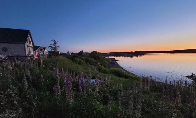 Lubec Cabaña | World’s highest tides! Pet friendly, bay front cottage with huge fenced yard.