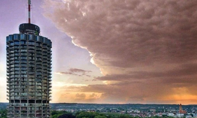 Antonsviertel Apartamento | Wow Aussicht- Suite XXI - Hotelturm Augsburg