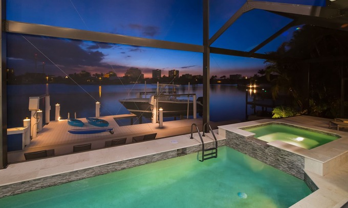 Marco Island Casa | ¡Guauu! Sobre las vistas superiores de nuevo 4 cama / 4. 5 baños casa de dos pisos con piscina y spa