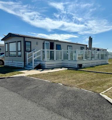 Chichester Otro | WP33 Seal Bay Resort, West Point, Selsey