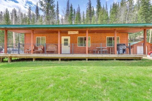Deadwood Casa | Wraparound Deck and Grill Deadwood Cabin