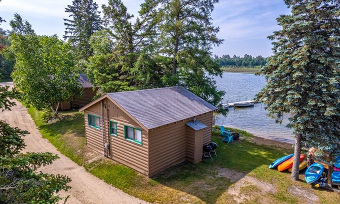 Park Rapids Cabina | WRC 3 Relaxing Vacation Awaits you at Lake Ida! Breathtaking Lakefront views.