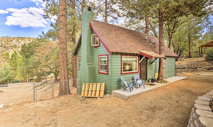 Wrightwood Cabina | Wrightwood Cabin w/ Cozy Interior!