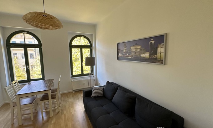 Zentrum-Nordwest Apartamento | Wunderschöne Ferienwohnung mit Balkon in der von Stadion und Arena