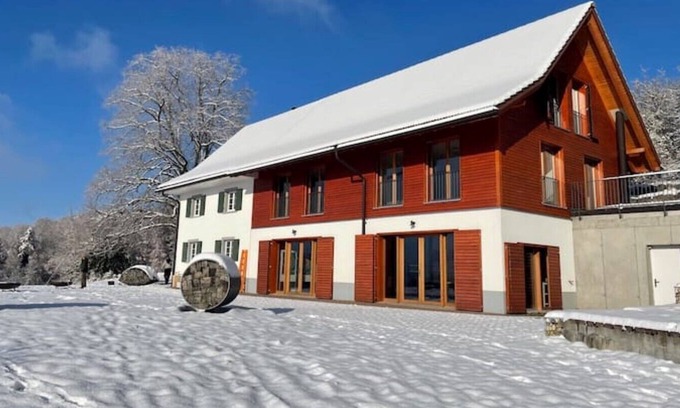 Gempen Casa | Wunderschönes Gästehaus mit Grandioser Aussicht