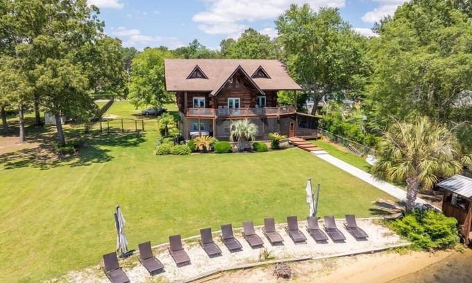 Manning Casa | Wyboo Lakefront Premier: Log Cabin on the Water!