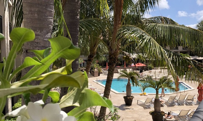 Boca Raton Hotel | Wyndham Boca Raton Hotel