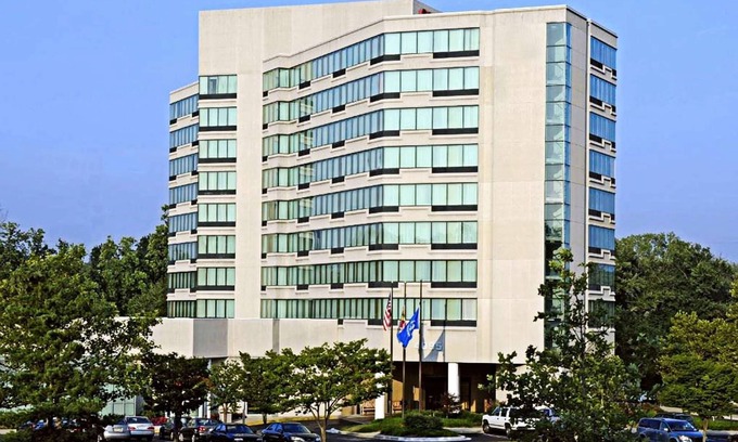 Beltsville Hotel | Wyndham College Park North / Washington DC Area