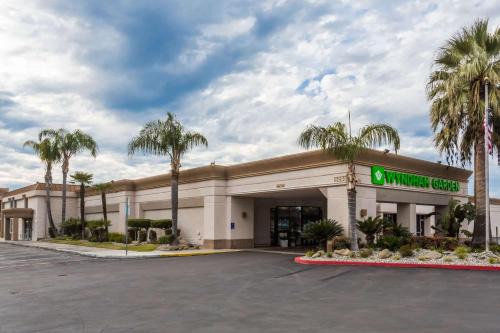 Raisin Hotel | Wyndham Garden Fresno Yosemite Airport