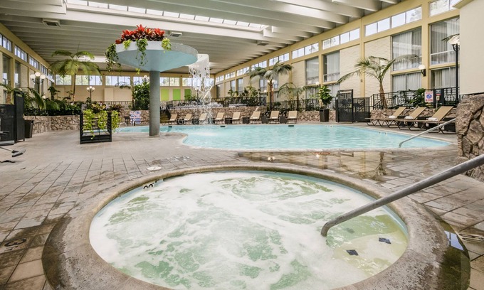 Raisin Hotel | Wyndham Garden Fresno Yosemite Airport