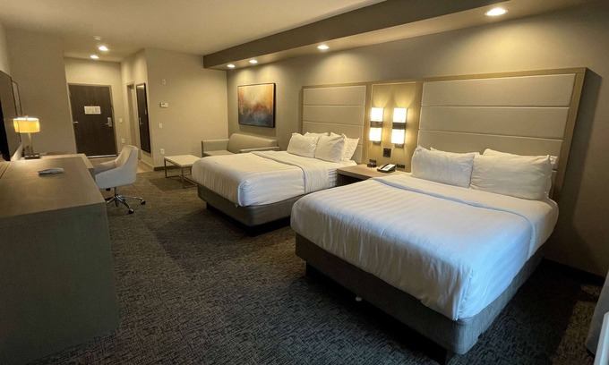 Barker Hotel | Wyndham Garden Katy Energy Corridor