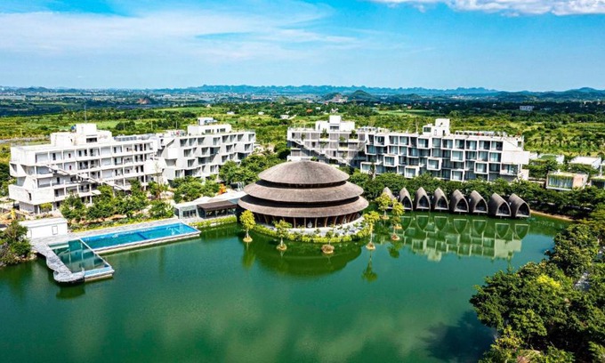 Nho Quan Hotel | Wyndham Grand Vedana Ninh Binh Resort