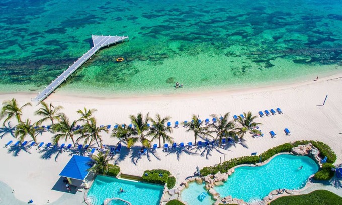 Colliers Bay Condominio | Wyndham Reef Resort Beachfront 2B/2B Villa with 2 Twin Murphy Beds