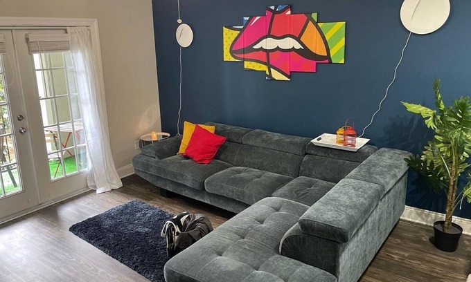SoNo Apartamento | Wynwood Blu an Art Captivated space in Midtown Atlanta-scenic rooftop