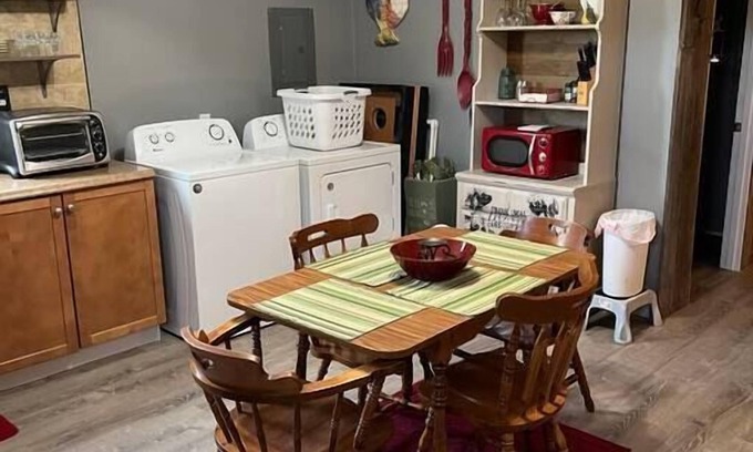 Mariah Hill Casa | X-Marks the Spot(Red) 1.5 miles from Holiday World