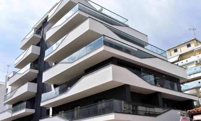 Xanthi Apartamento | XanthiBNB2: Brand-New Apartment with Direct Access to the City Center