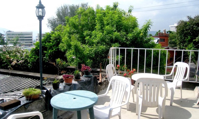 San Salvador Casa | Ximena s Guest House