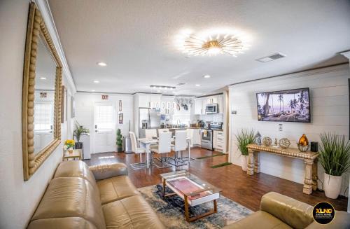 Lincoln Acres Casa | Xlnc Exotic Home Sunnyside