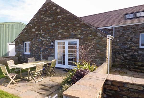 Holyhead Casa | Y Barcud