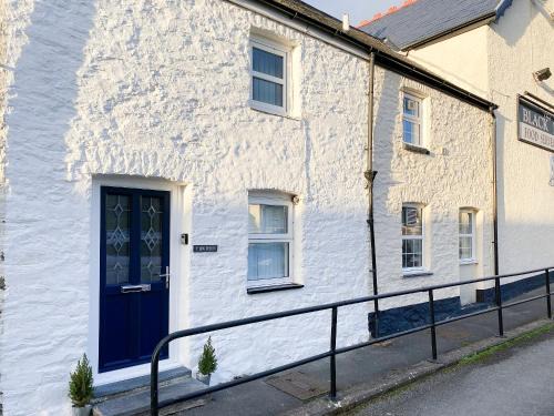 Llanrhystud Casa | Y Bwthyn