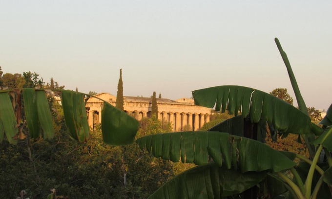 Thissio Casa | an alternative under Acropolis