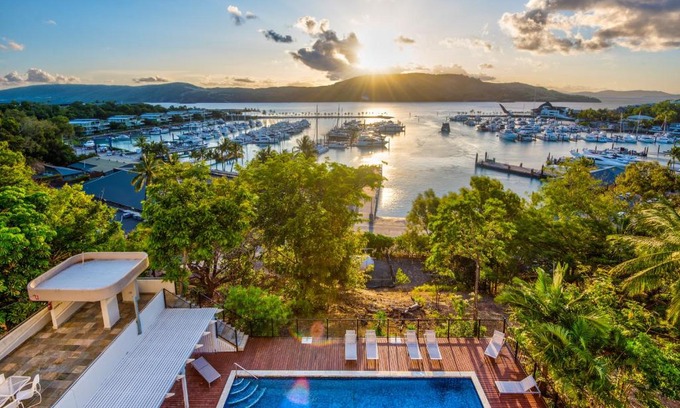 Hamilton Island Apartamento | Yacht Harbour Tower 2, Hamilton Island - Million Dollar Views, Buggy & Valet Service