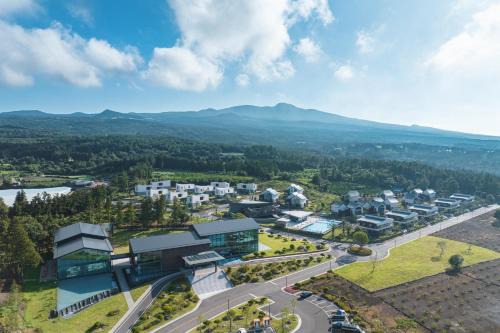 Jungmun Complejo | Yakmaeul
