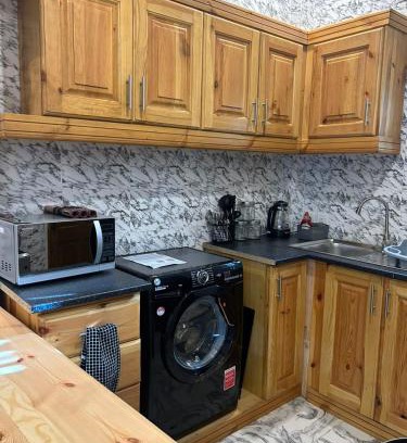 Serrekunda Apartamento | Yamou,shona and yafatou