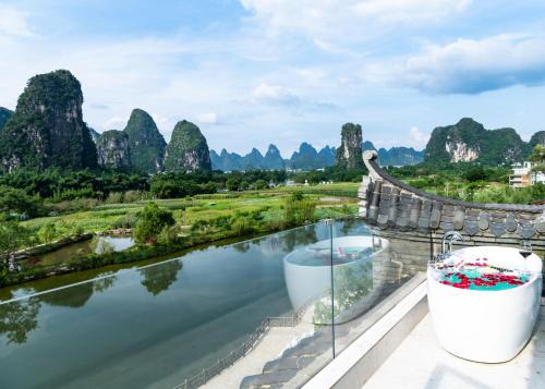 Ten Mile Gallery Hotel | Yangshuo Hidden Dragon Villa