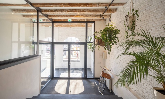 Spaarndammer en Zeeheldenbuurt Apartamento | YAYS Amsterdam Salthouse Canal by Numa