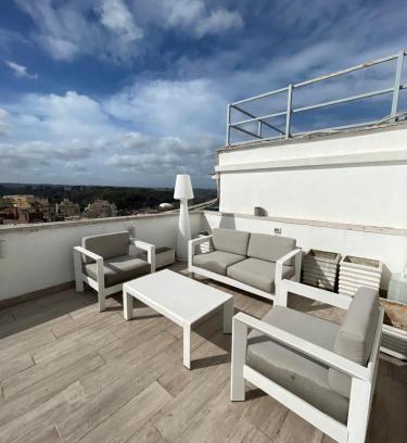 Quartiere XVII Trieste Apartamento | YCH-Attico con splendida vista su Villa Ada
