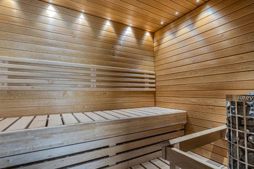 Downtown Kuopio Apartamento | Ydinkeskustan uusi kahden makuuhuoneen huoneisto, sauna ja 2 wc