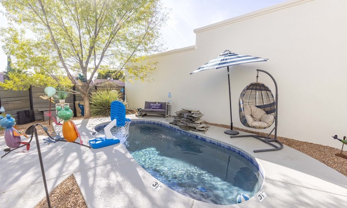 Las Cruces Casa | Year Round Heated Pool, Hot Tub, Pet Friendly