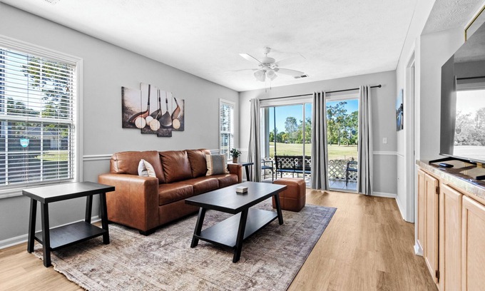 Carolina Forest Condominio | Year Round Pool - King - Pickleball - Ground floor
