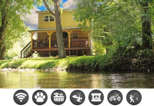 Newport Casa | Yellow Cabin on the River cabin