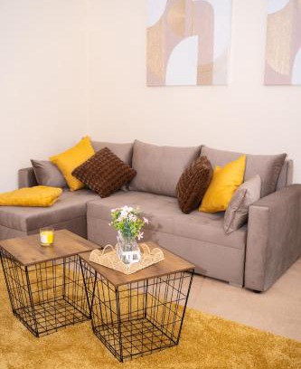 Swindon Apartamento | Yellow Haven spacious quiet free parking sleeps 7