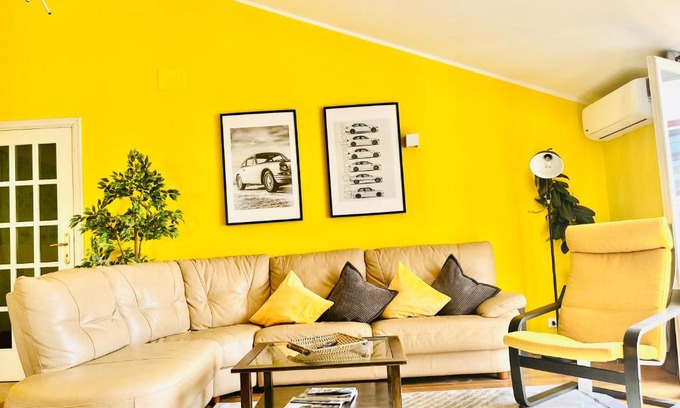 Teramo Apartamento | Yellow House