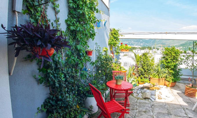 Mostar Apartamento | Yellow Lilly Mostar Apartment