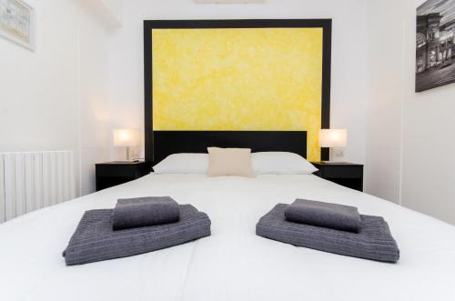 Varesine Casa | Yellow Room