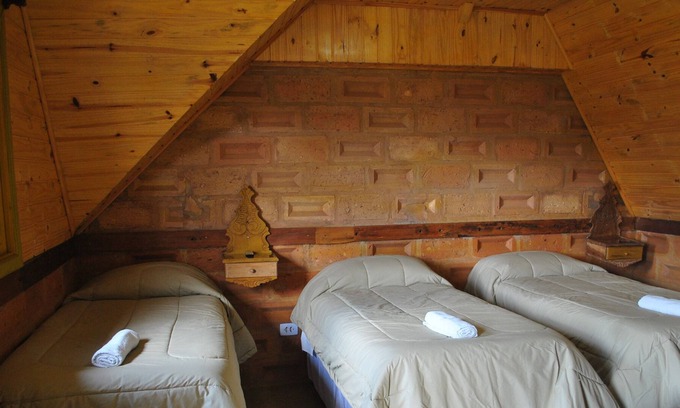 Jaguaribe Cabina | Yellow Triple Room