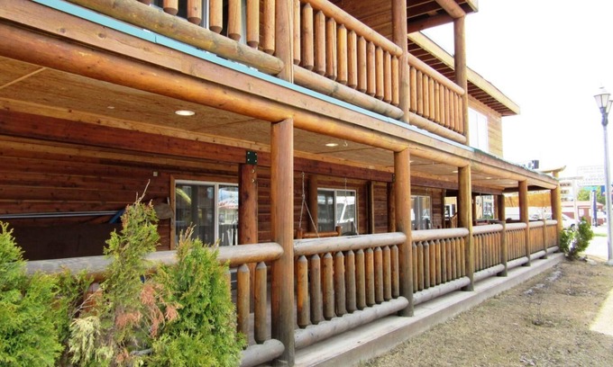 West Yellowstone Hotel | Yellowstone Country Inn