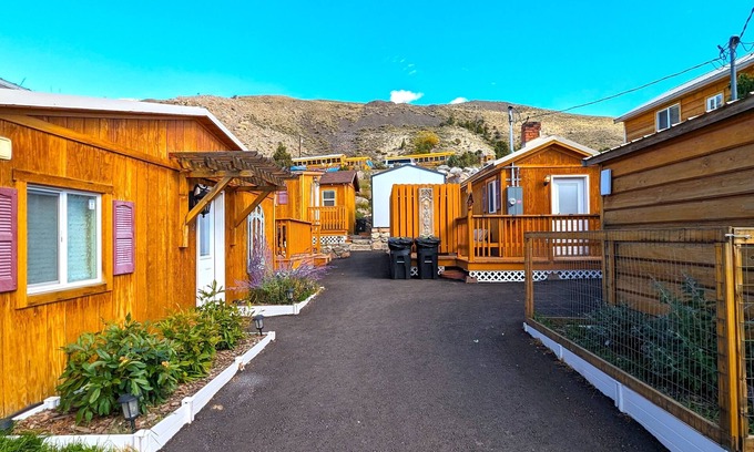 Gardiner Casa | Yellowstone's Treasure Cabins